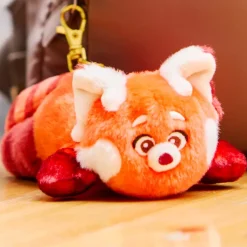 Disney Store Japon Porte-clés petite peluche Mei Lee en panda roux, Alerte Rouge, 9 cm environ
