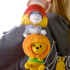 Petite peluche Bourriquet spéciale Halloween Disney Mini Mix-Its, Winnie l'Ourson, 15 cm