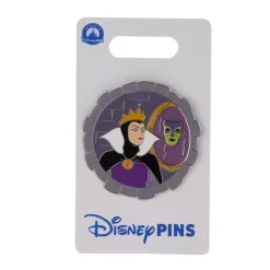 Pin's La Reine, Blanche Neige et les Sept Nains
