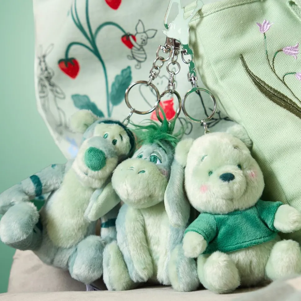 Porte-clés petite peluche Winnie l'Ourson verte, 18 cm